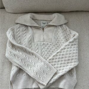 Abercrombie & Fitch Off-White Knit Sweater